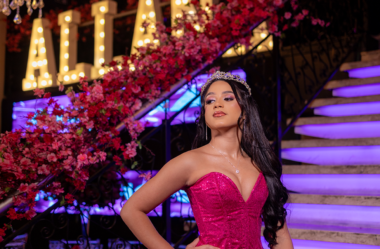 Allana 15 Anos: glamour, neon e personalidade em uma noite inesquecível